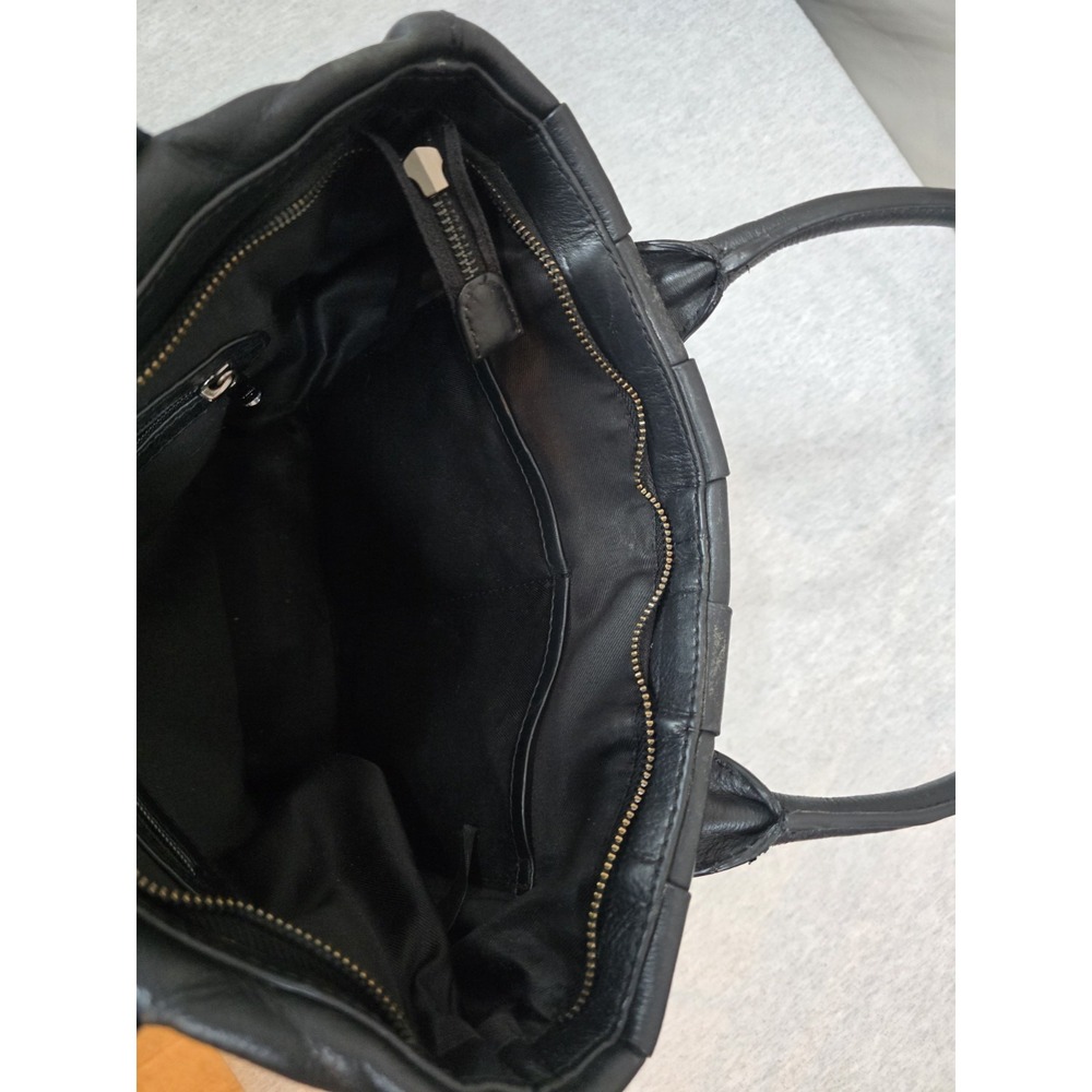 Genuine Leather Black Leather Handbag. Woven Texture, Great Find - Picture 4 of 5